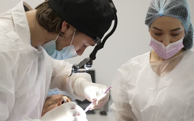 Стоматологічна клініка DENTISTMAN на вул. Волинська